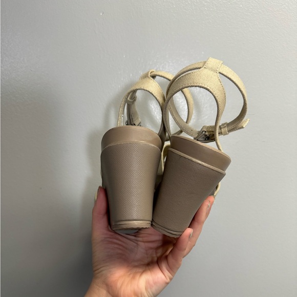 Crocs Taupe Color Ankle Strap Wedge Sandal - Size 9 - Picture 2 of 7
